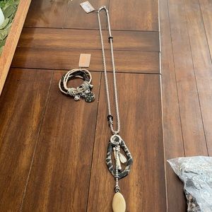 Treska necklace, bracelet and earring set